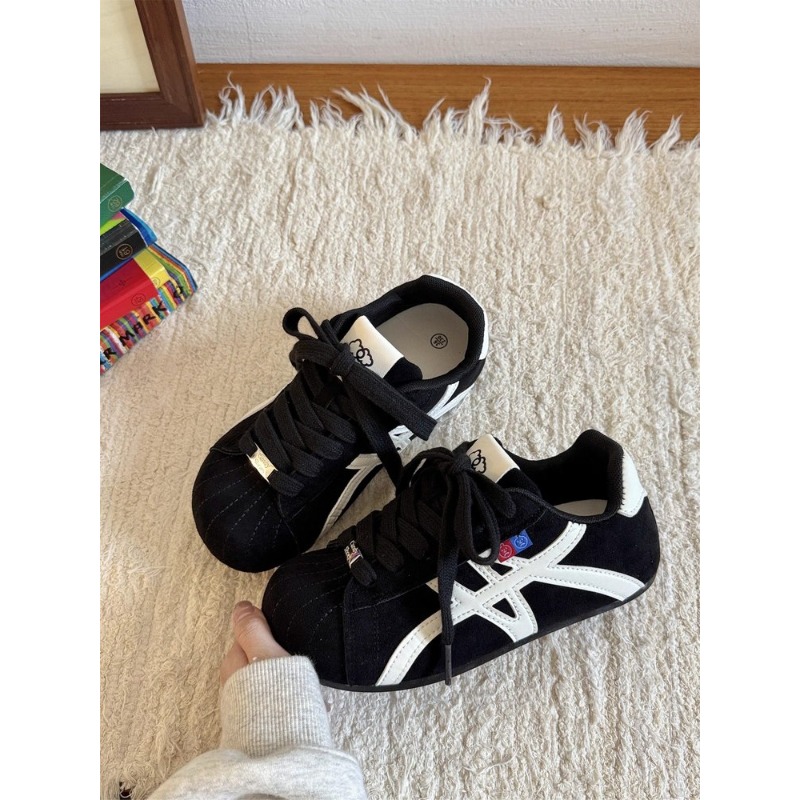 Chaussures de sport rétro en d - Embroidery Garments avis et prix